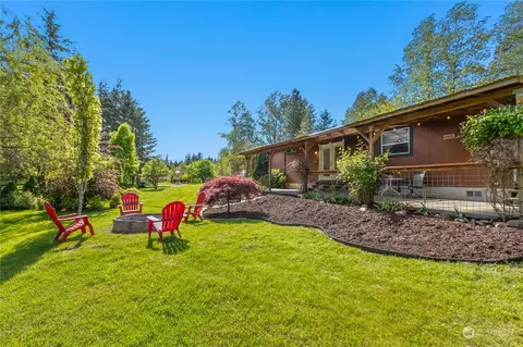 1734 Noon Valley Dr, Bellingham, WA 98226