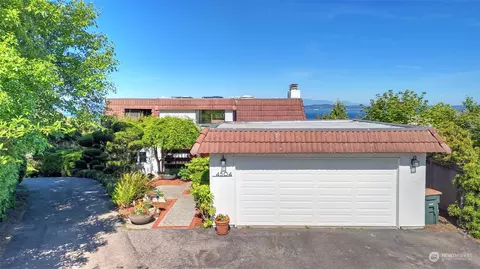 4504 SW Roxbury Pl, Seattle, WA 98136