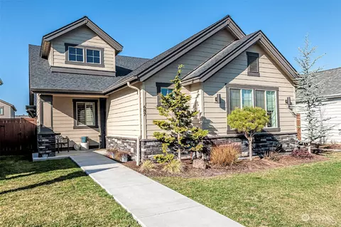 687 SE Whimbrel Loop, College Place, WA 99324