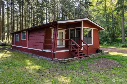 4536 Alamo Way, Oak Harbor, WA 98277
