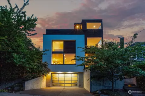 2307 12th Ave E, Seattle, WA 98102