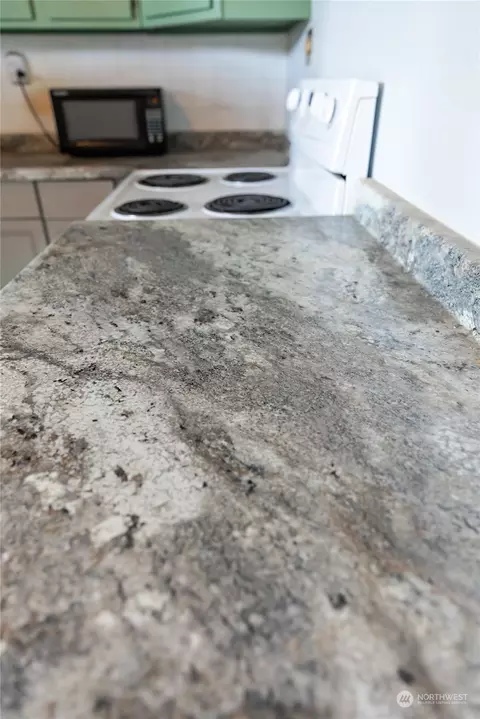 Kitchen - 808 E Hobert Ave, Ellensburg, WA 98926 photo 1 of 3