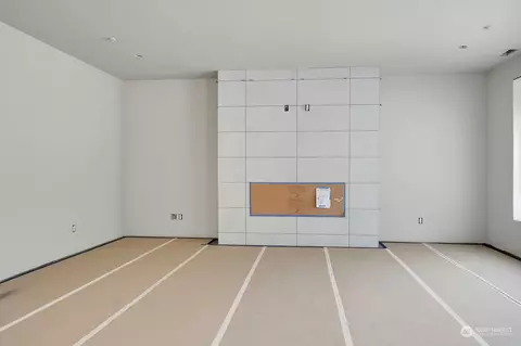 Living - 3123 234th St SE, Bothell, WA 98021 photo 3 of 4