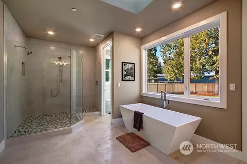 Bath - 3123 234th St SE, Bothell, WA 98021 photo 1 of 3