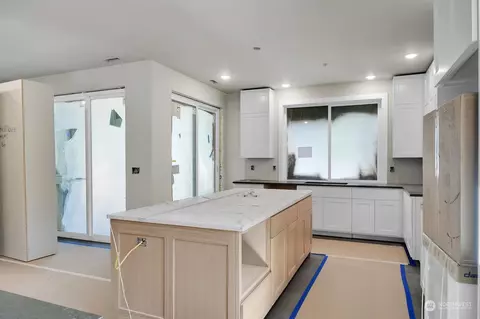 Kitchen - 3123 234th St SE, Bothell, WA 98021 photo 4 of 4