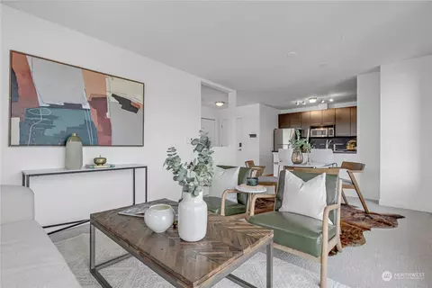 Living - 1420 E Pine St #E709, Seattle, WA 98122 photo 1 of 3