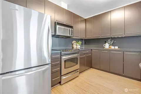 Kitchen - 1420 E Pine St #E709, Seattle, WA 98122 photo 2 of 3