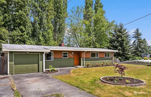 20036 24th Ave NE, Shoreline, WA 98155