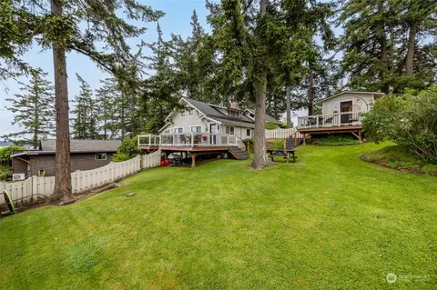 16815 Chilberg Ave, La Conner, WA 98257