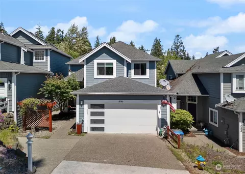 1090 NW Gladiola Ct, Silverdale, WA 98383