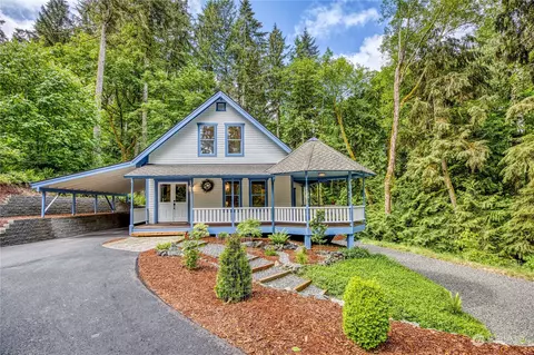 299 NW Solnae Pl, Bremerton, WA 98311