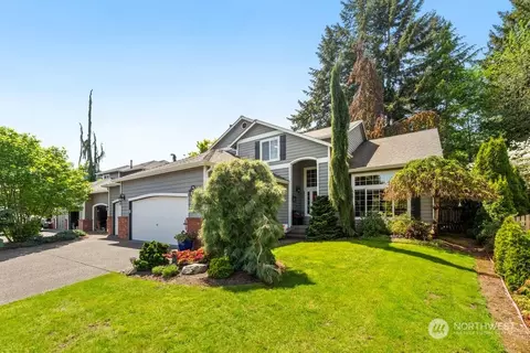 Exterior - 10432 27th Dr SE, Everett, WA 98208 photo 3 of 8