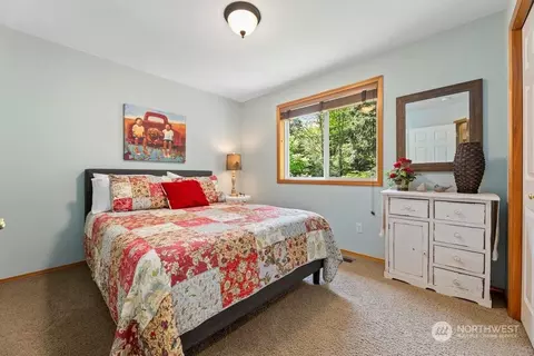 Bedroom - 10432 27th Dr SE, Everett, WA 98208 photo 3 of 5