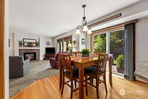 Dining - 10432 27th Dr SE, Everett, WA 98208 photo 3 of 3
