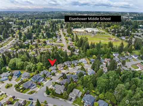 View/Area - 10432 27th Dr SE, Everett, WA 98208 photo 3 of 4