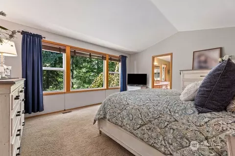 Bedroom - 10432 27th Dr SE, Everett, WA 98208 photo 1 of 5