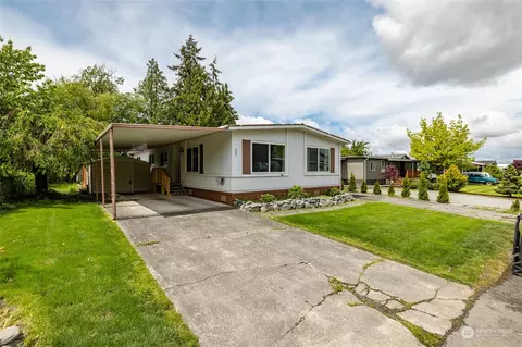319 Widnor Dr, Mount Vernon, WA 98274