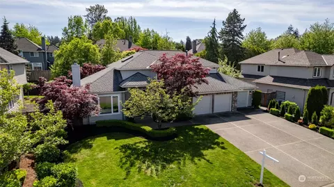 2213 275th Ct SE, Sammamish, WA 98075