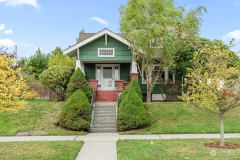 Exterior - 1702 Lombard Ave, Everett, WA 98201 photo 2 of 4