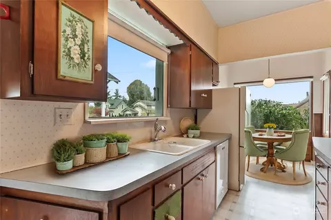 Kitchen - 1702 Lombard Ave, Everett, WA 98201 photo 1 of 1