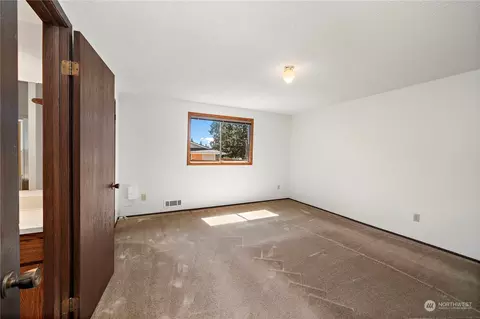 304 89th St SE, Everett, WA 98208 photo 14