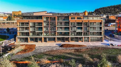 1025 Granary Ave #403, Bellingham, WA 98225