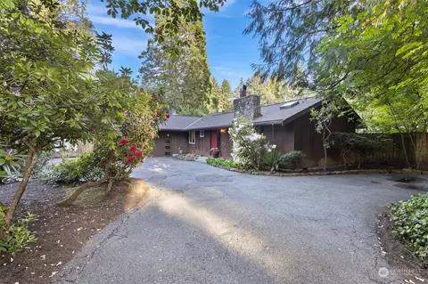 18116 33rd Ave NE, Lake Forest Park, WA 98155