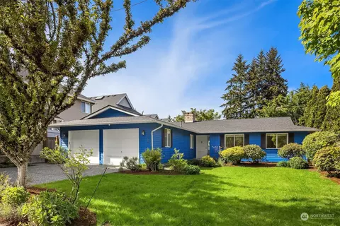 8730 NE 124th St, Kirkland, WA 98034