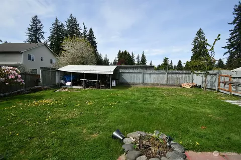 Exterior - 7830 Beverly Ln, Everett, WA 98203 photo 3 of 8