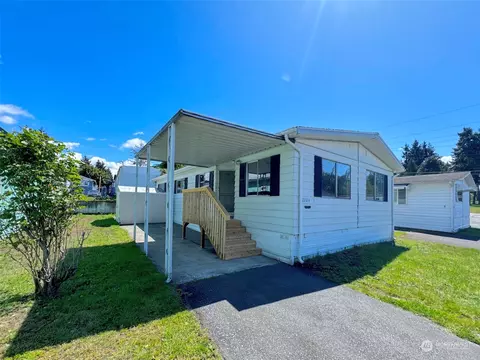 22014 28th Pl S #4, Des Moines, WA 98198