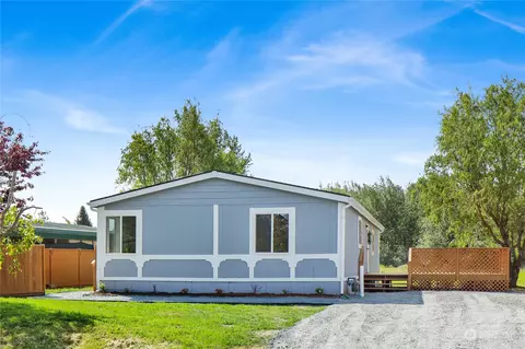 4659 Sunburst Dr, Blaine, WA 98230