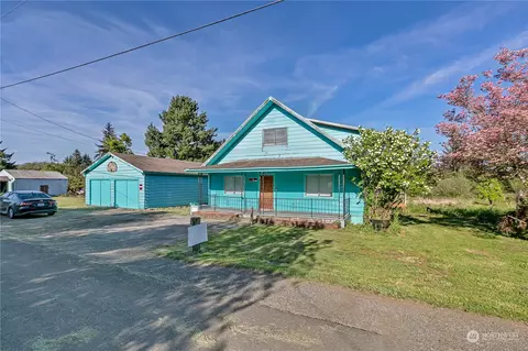 829 Crossing St, Raymond, WA 98577