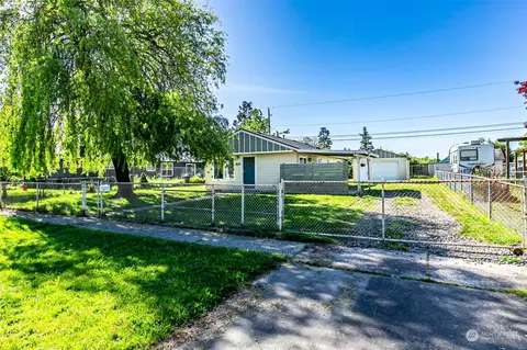 1024 E 60th St, Tacoma, WA 98404