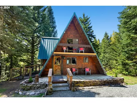 9 Marble Mtn, Cougar, WA 98616