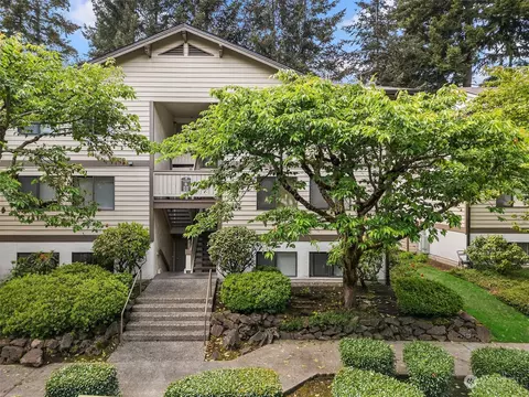 220 NE Dogwood St #B103, Issaquah, WA 98027