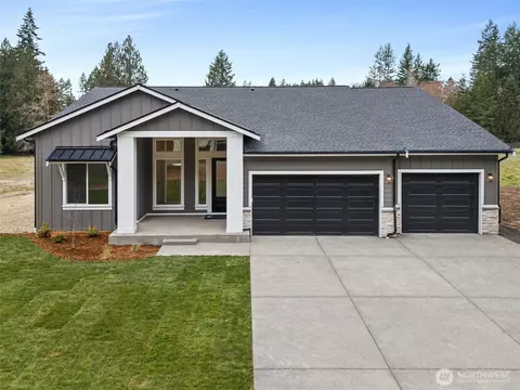 10167 Royal Valley Rd NE, Poulsbo, WA 98370