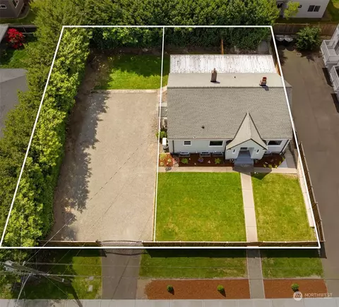 232 S 70th St, Tacoma, WA 98408