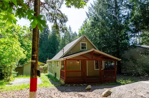 230 Canal View St, Brinnon, WA 98320