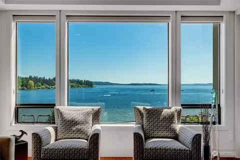 9123 NE Juanita Dr #411, Kirkland, WA 98034