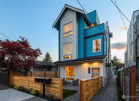 3037 61st Ave SW, Seattle, WA 98116