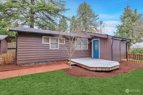 3616 NE 97th St, Seattle, WA 98115