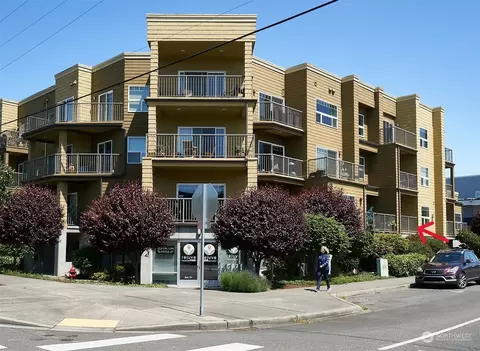 22226 6th Ave S #205, Des Moines, WA 98198