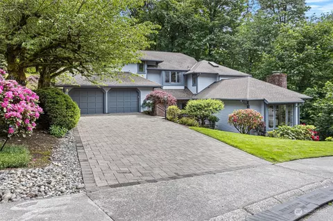 13611 SE 51st Pl, Bellevue, WA 98006