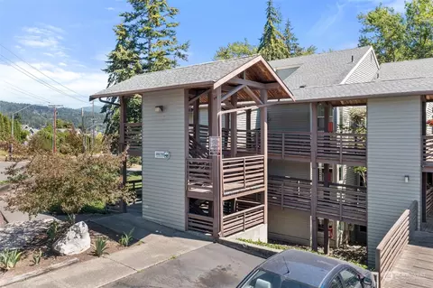 3700 Alabama St #202, Bellingham, WA 98229