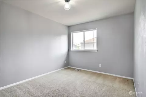 Bedroom - 18119 15th Ave E, Spanaway, WA 98387 photo 3 of 4
