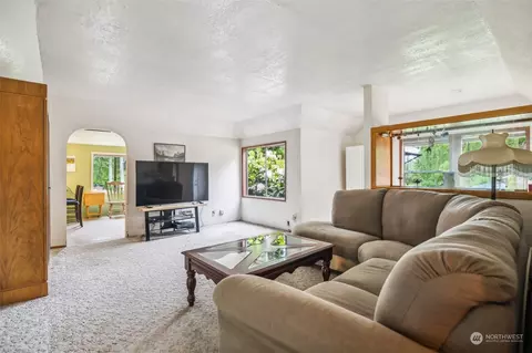 Living - 22824 7th Ave SE, Bothell, WA 98021 photo 2 of 4