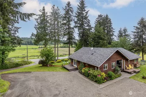 1213 Center Rd, Chimacum, WA 98325