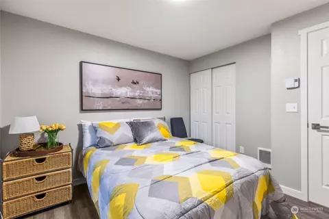 Bedroom - 21717 46th Ave E, Spanaway, WA 98387 photo 3 of 6