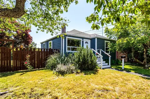 13424 1st Ave SW, Burien, WA 98146