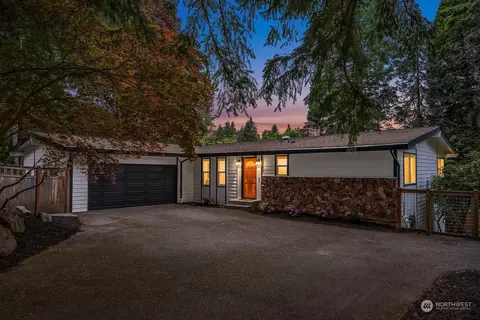 5206 NE 190th St, Lake Forest Park, WA 98155